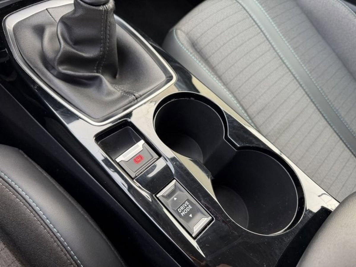 Peugeot 208 PureTech 100 Stop&Start 5 porte GT Line (13)