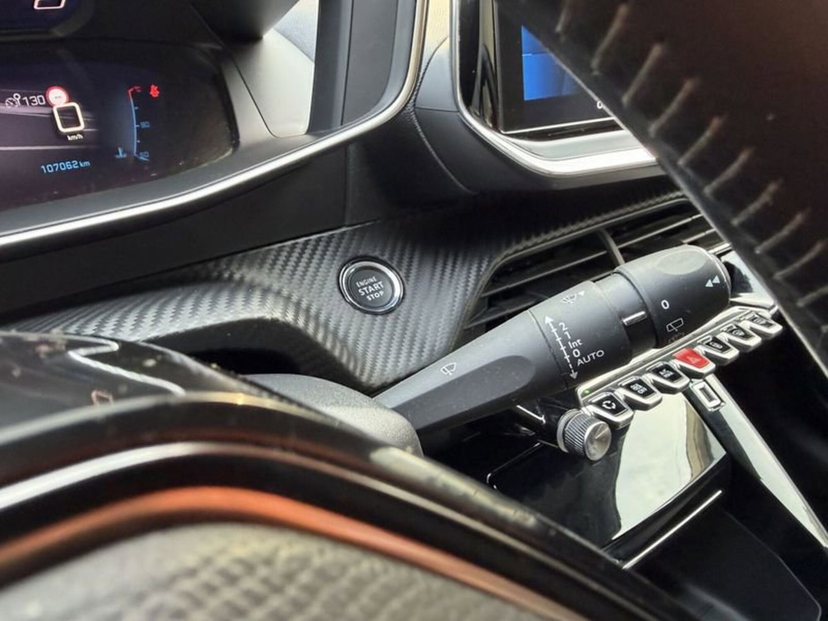 Peugeot 208 PureTech 100 Stop&Start 5 porte GT Line (19)
