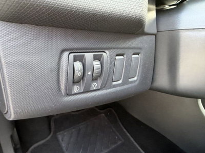 Renault Clio 1.2 75CV 5 porte Costume National (11)