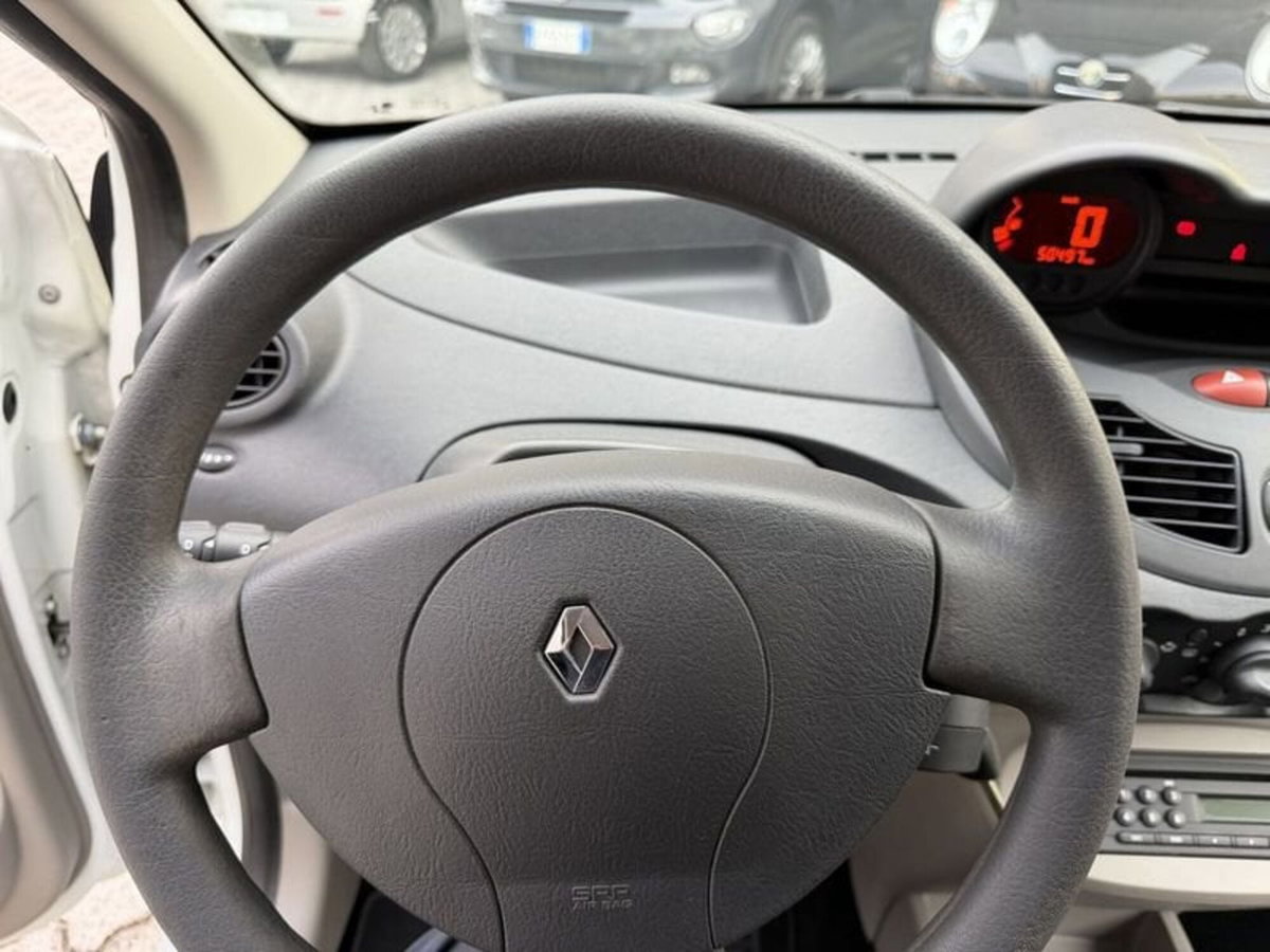 Renault Twingo 1.2 8V Dynamique (11)