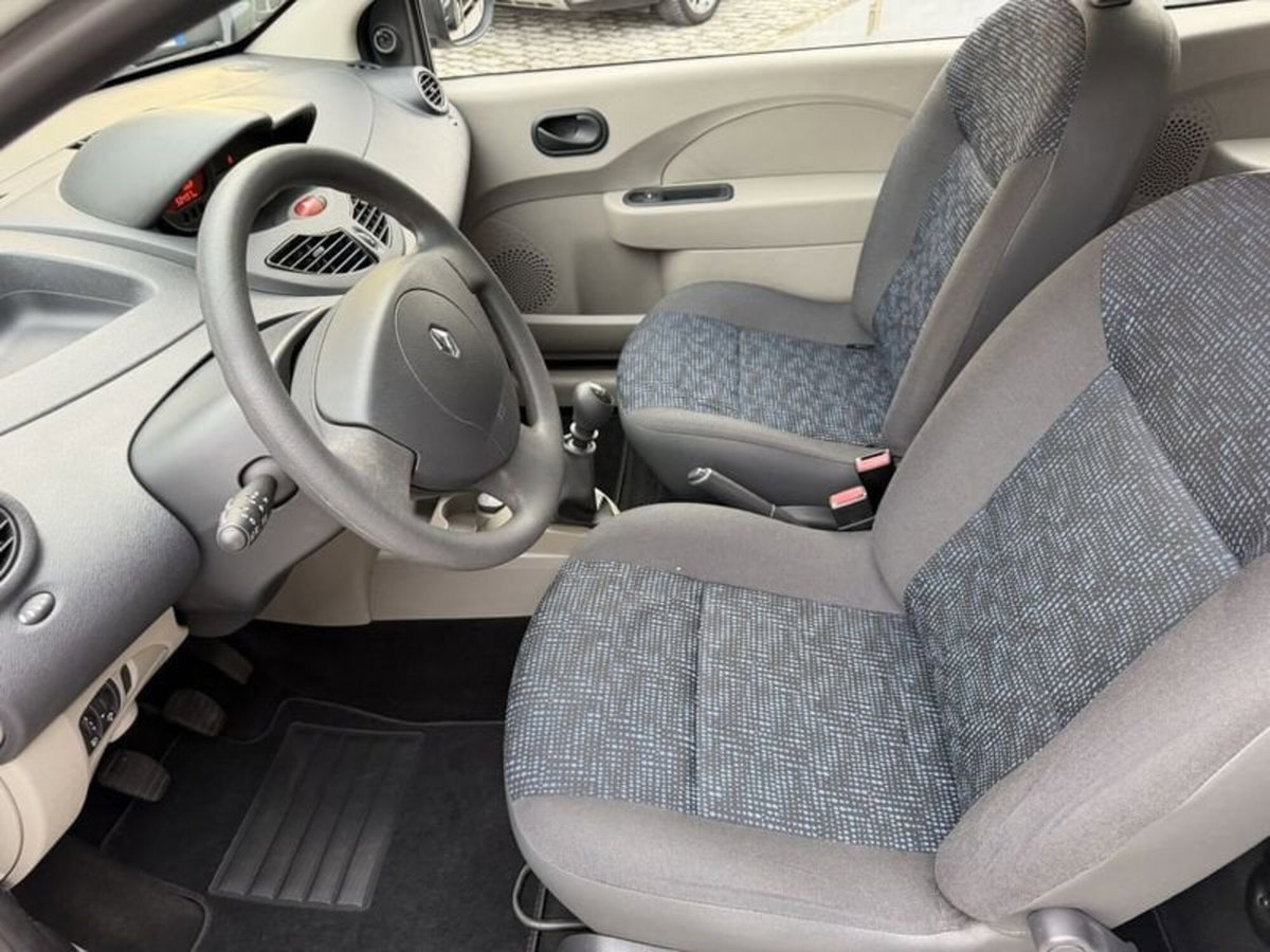 Renault Twingo 1.2 8V Dynamique (5)
