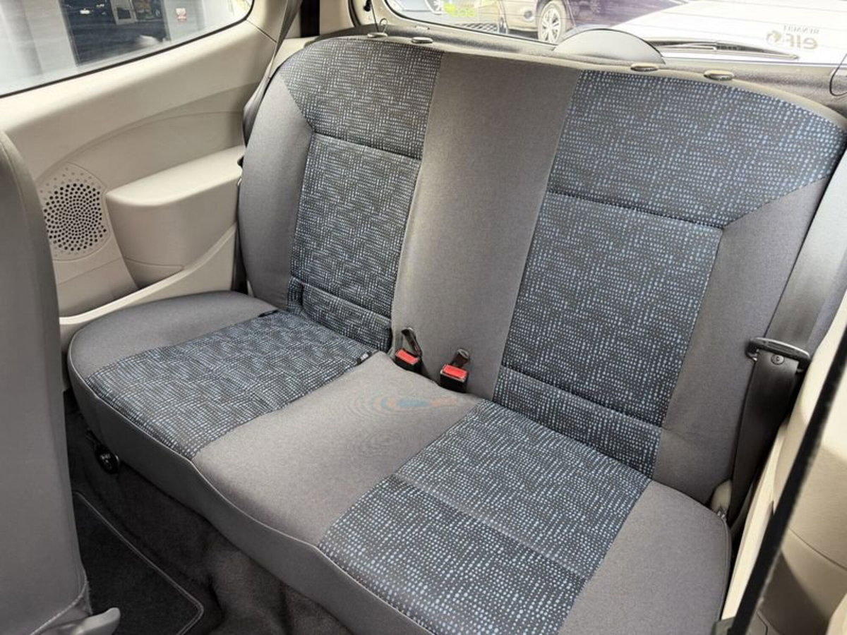 Renault Twingo 1.2 8V Dynamique (7)