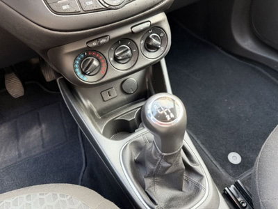 Opel Corsa Coupé 1.2 n-Joy (13)