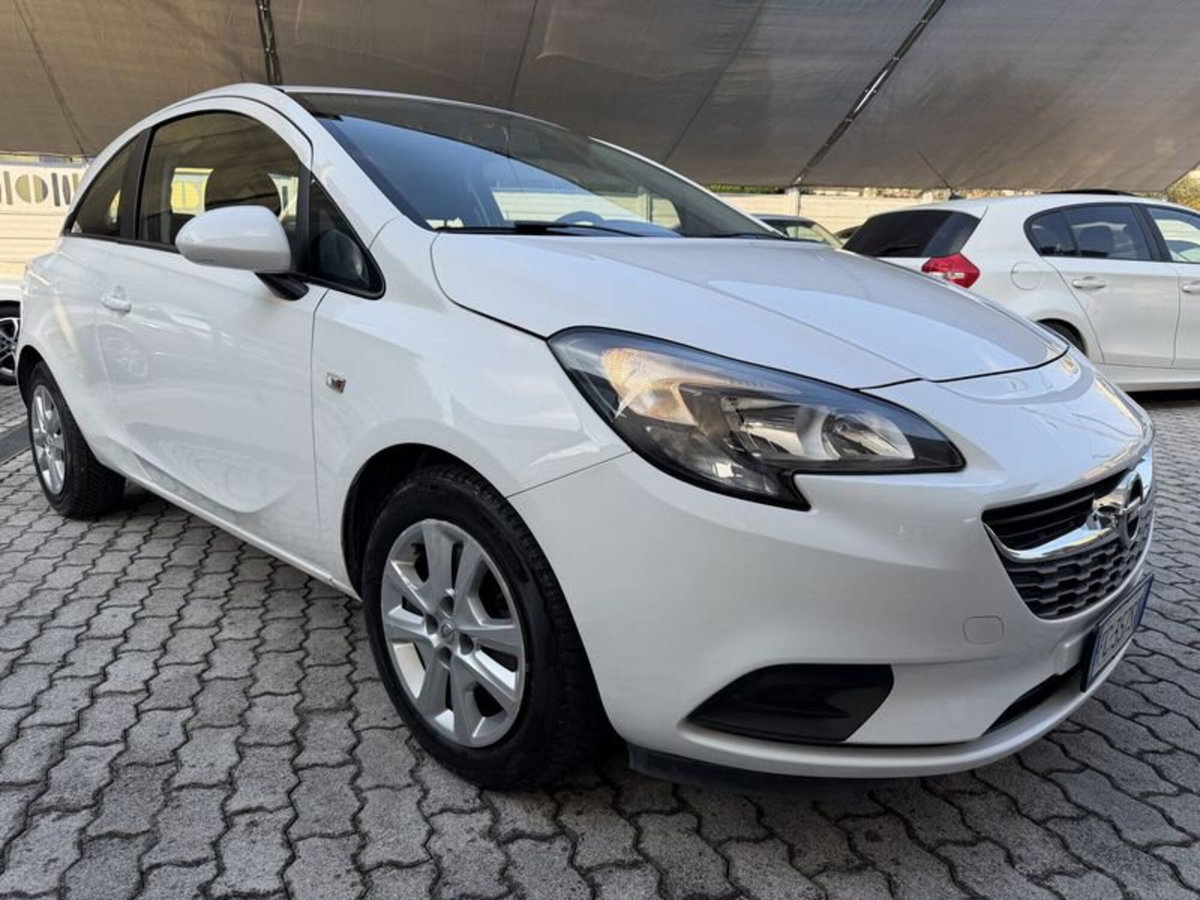 Opel Corsa Coupé 1.2 n-Joy (4)