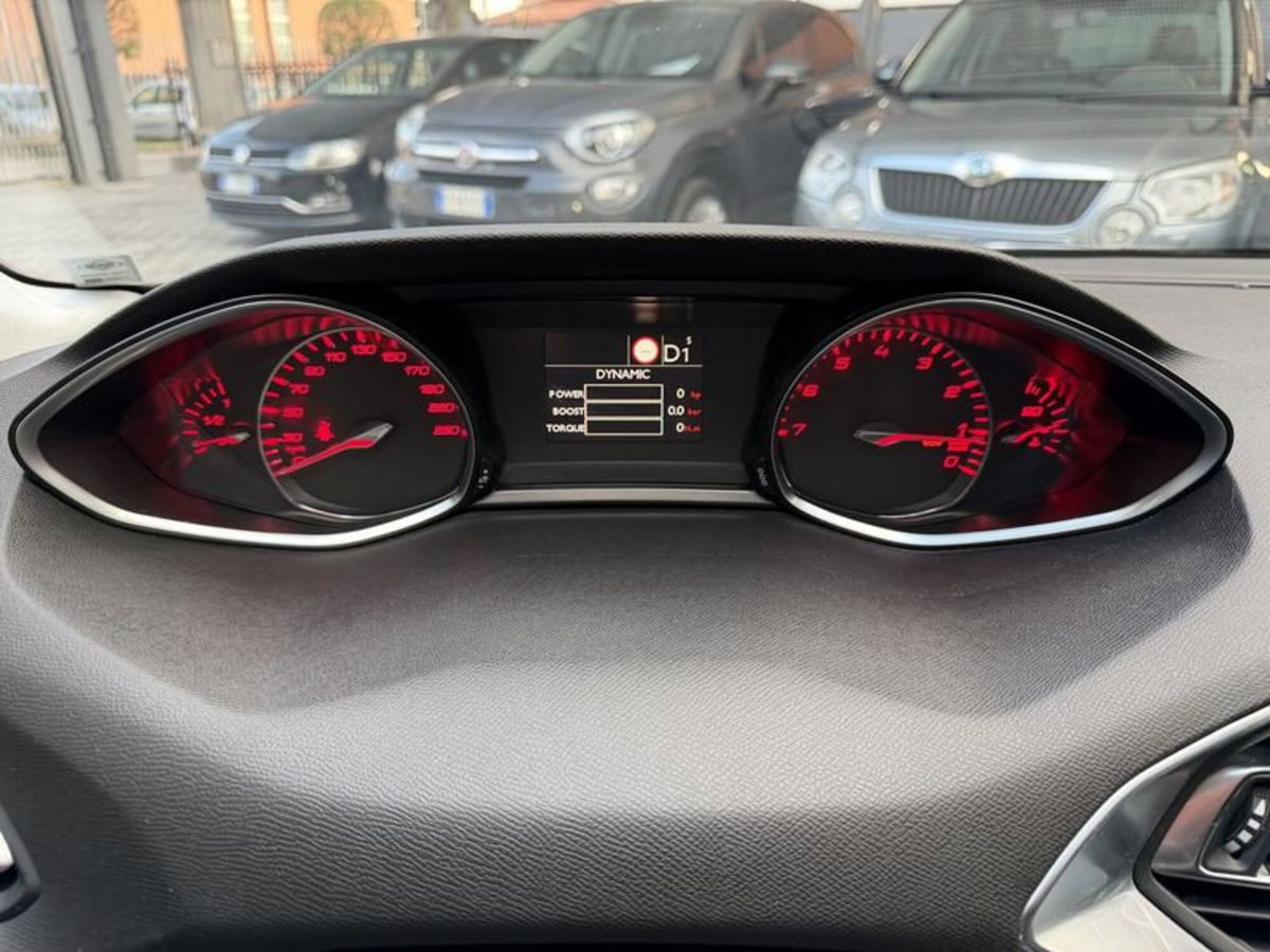 Peugeot 308 SW 1.2 puretech t Allure s&s 130cv eat8 (14)