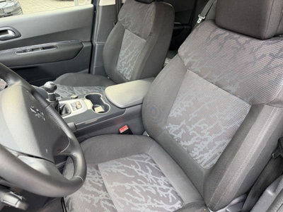 Peugeot 3008 1.6 VTi 120CV Access (10)