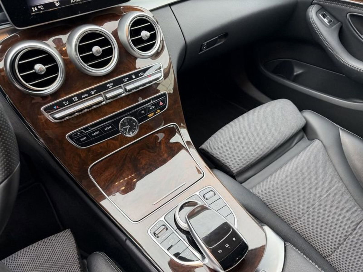 Mercedes-Benz Classe A 250 Premium (13)