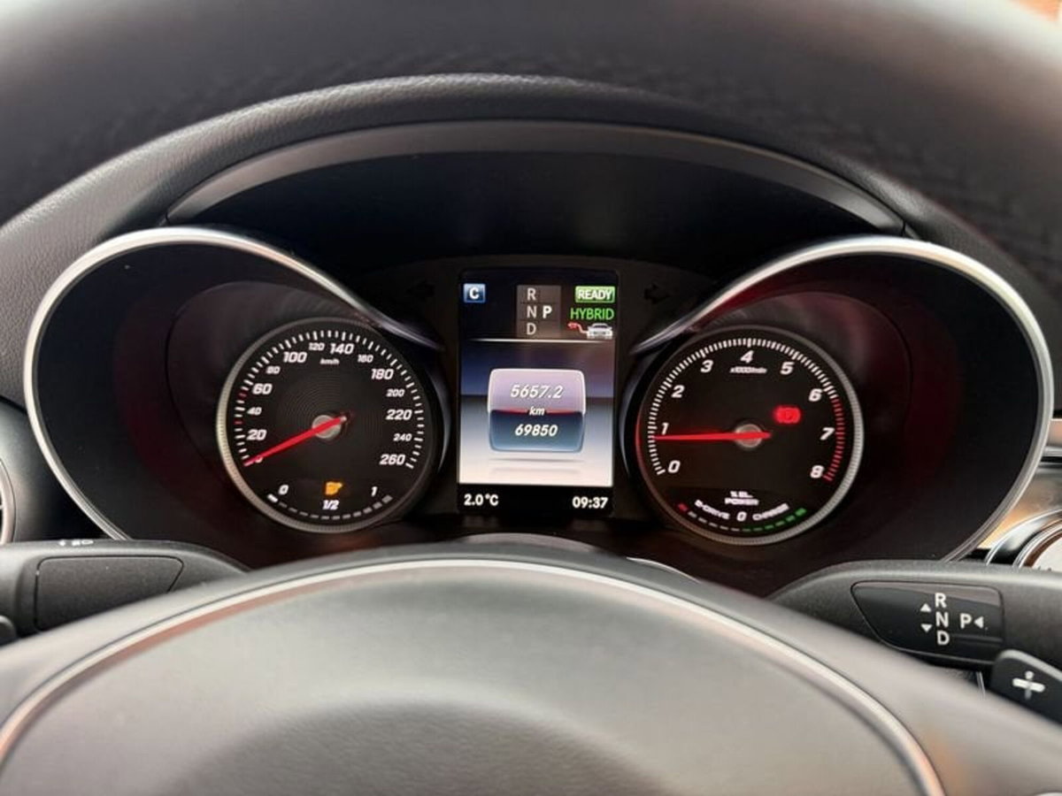 Mercedes-Benz Classe A 250 Premium (15)