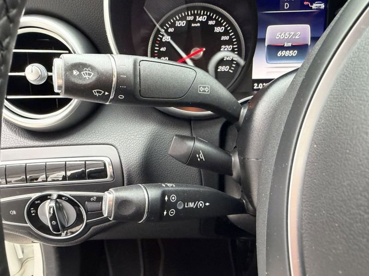 Mercedes-Benz Classe A 250 Premium (18)