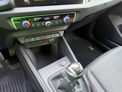 Audi A1 Sportback 25 TFSI Identity Black (18)