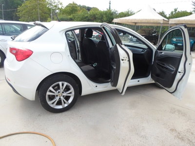 Alfa Romeo Giulietta 1.4 Turbo Distinctive Gpl 120cv E6 (13)
