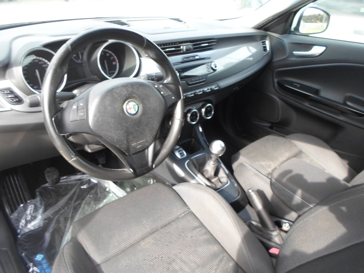 Alfa Romeo Giulietta 1.4 Turbo Distinctive Gpl 120cv E6 (18)