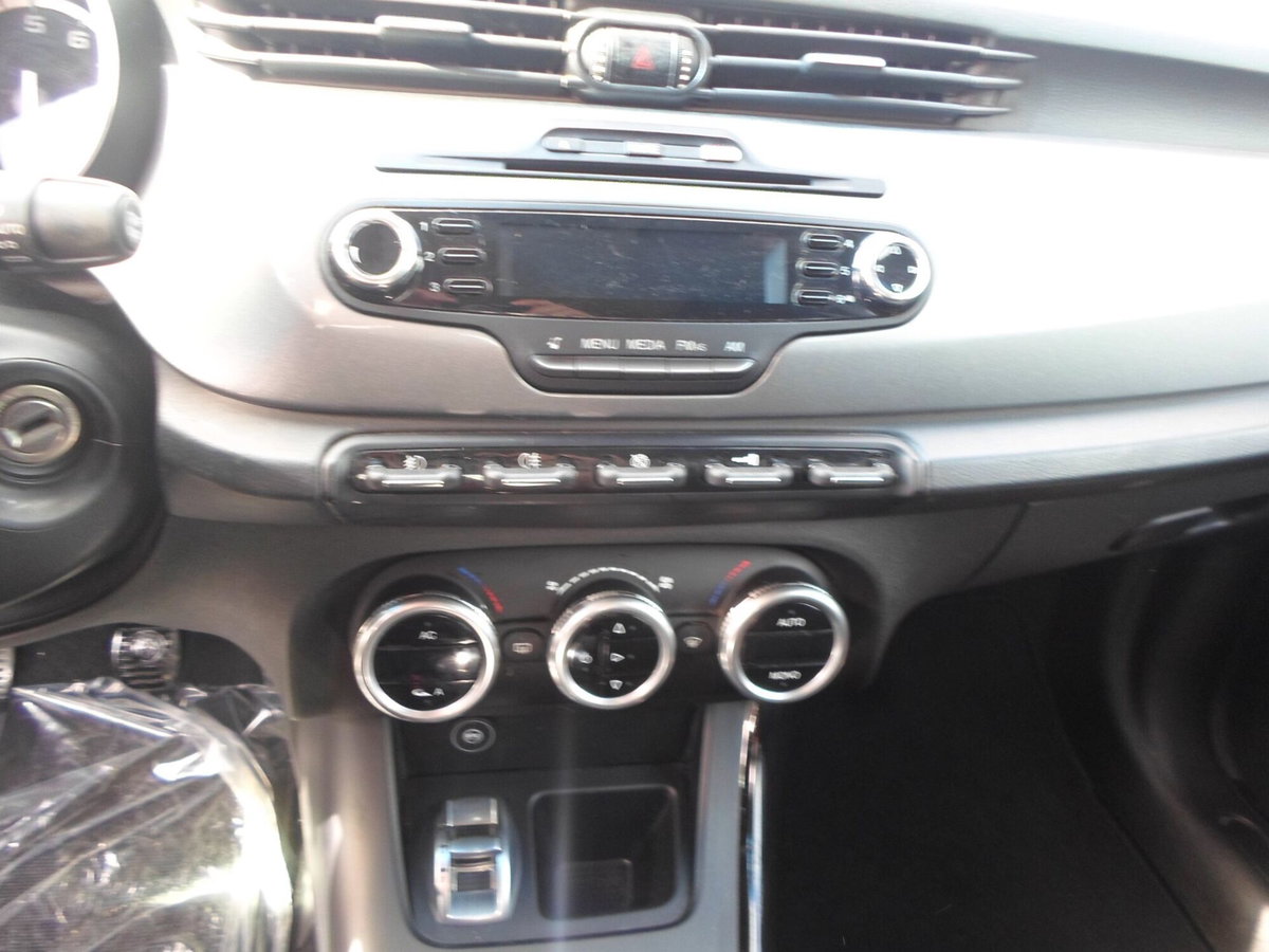 Alfa Romeo Giulietta 1.4 Turbo Distinctive Gpl 120cv E6 (20)