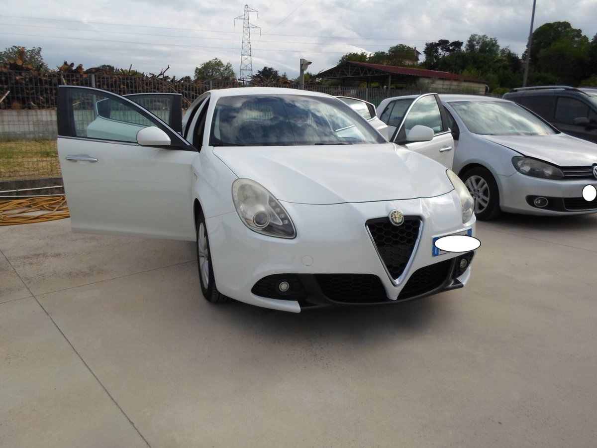 Alfa Romeo Giulietta 1.4 Turbo Distinctive Gpl 120cv E6 (8)
