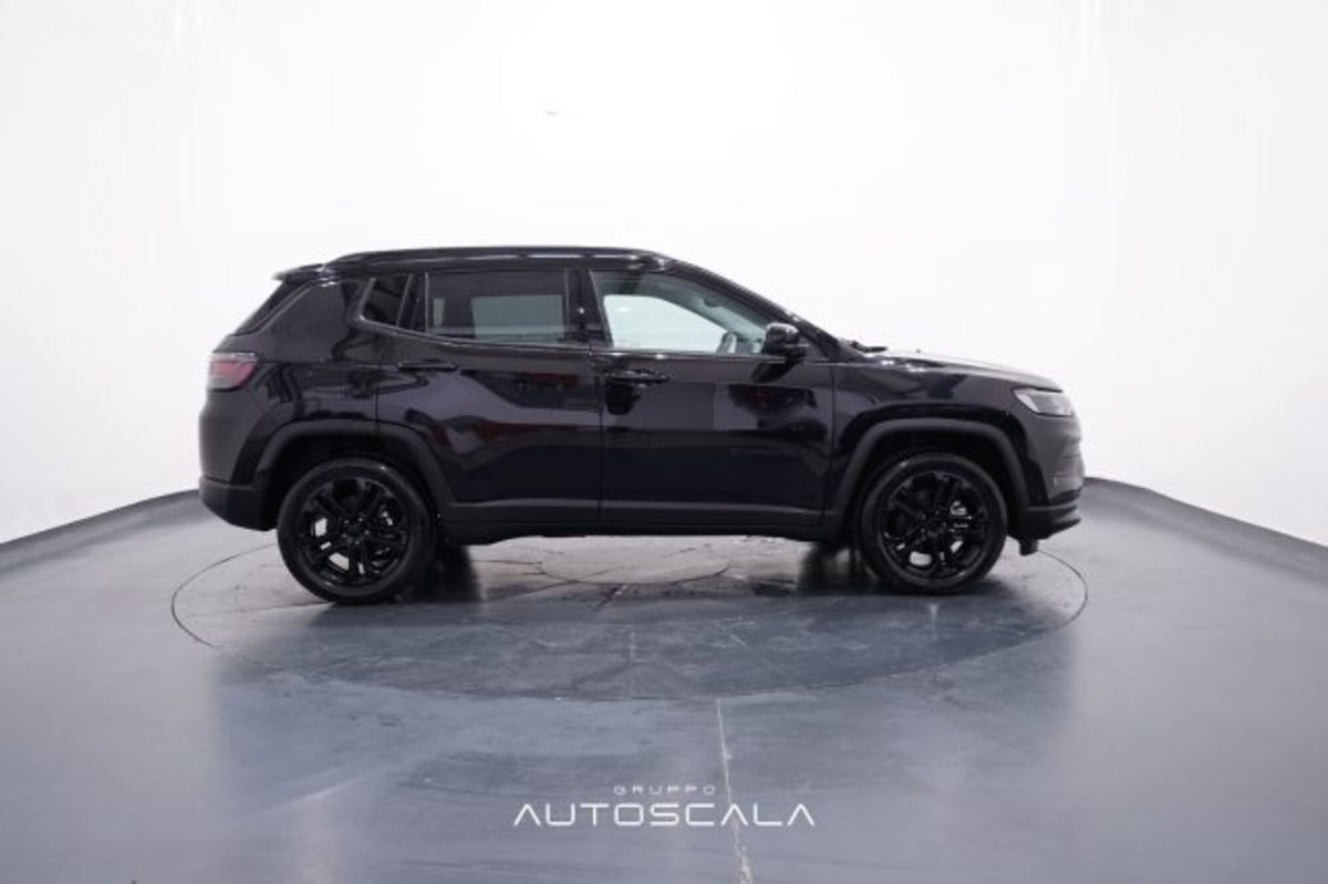 Jeep Compass 1.3 Turbo T4 2WD Night Eagle (7)