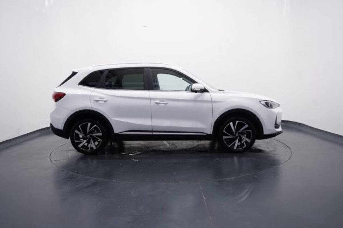 Mg ZS ZS 1.5 Luxury (7)