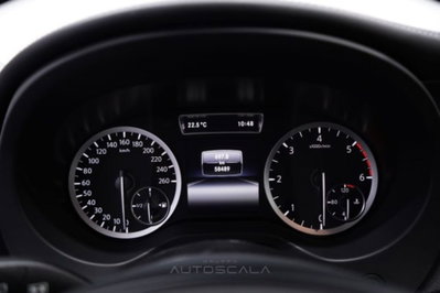 Infiniti Q30 1.5 diesel Business (15)