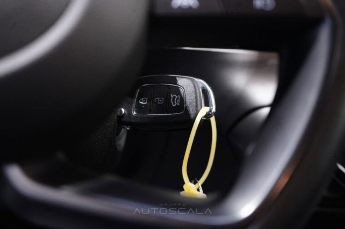 Hyundai i20 1.0 T-GDI 48V iMT ConnectLine (19)