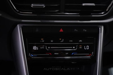 Volkswagen T-Roc 2.0 tdi Edition 115cv (16)