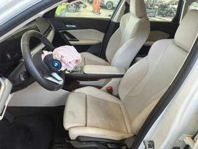 BMW iX1 xdrive 30 MSport (11)
