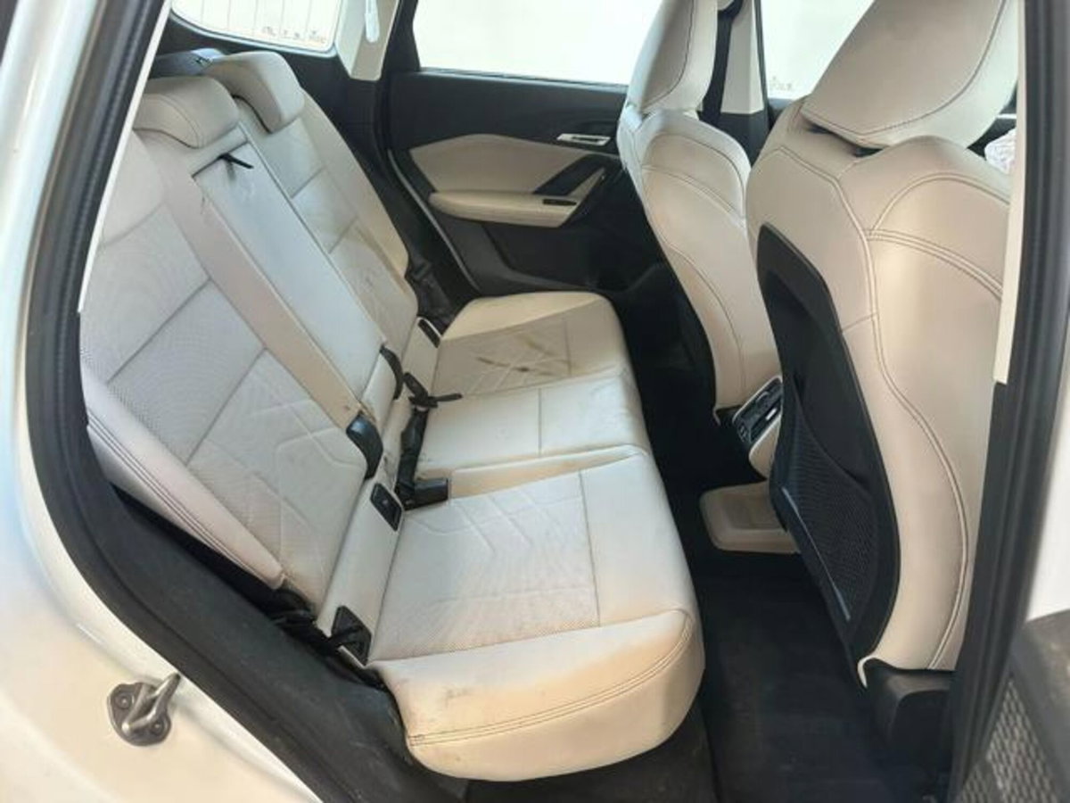 BMW iX1 xdrive 30 MSport (12)