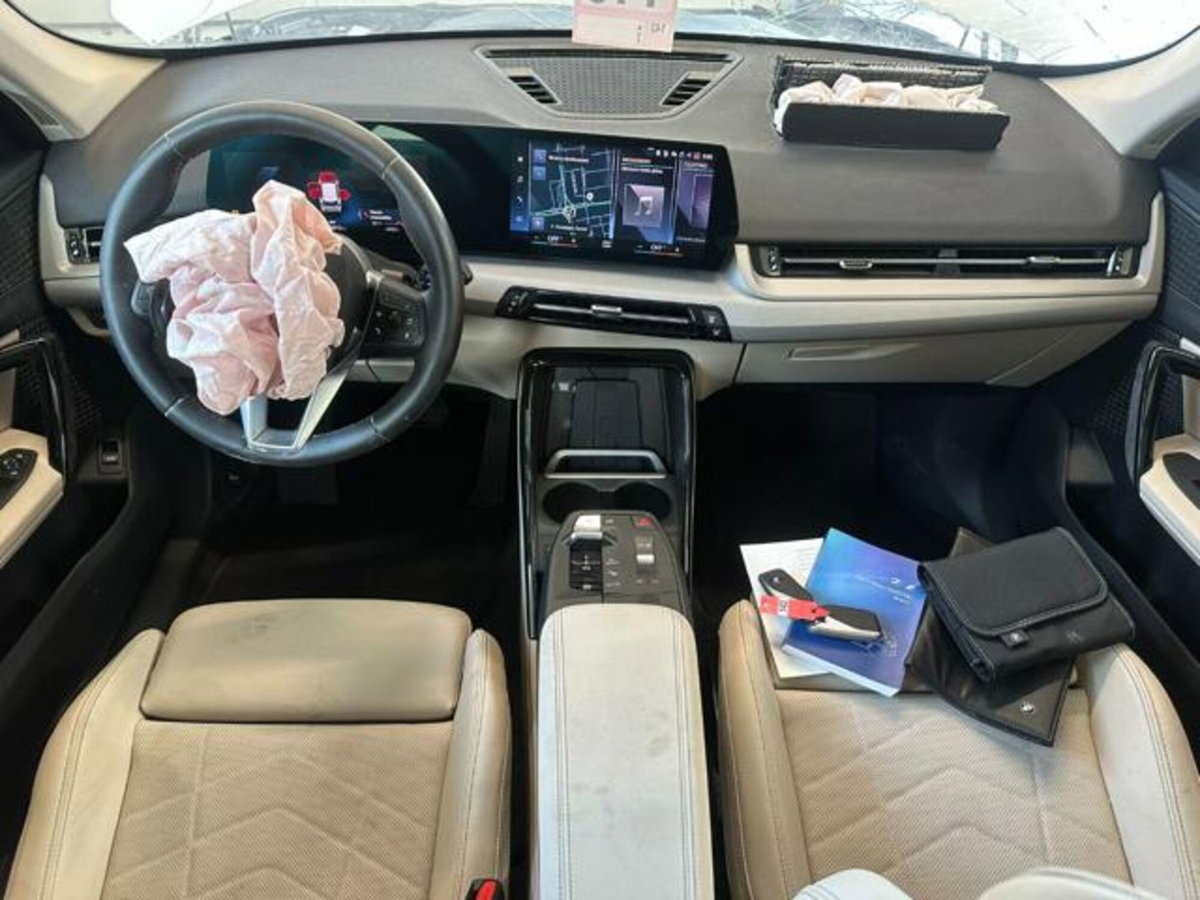 BMW iX1 xdrive 30 MSport (14)