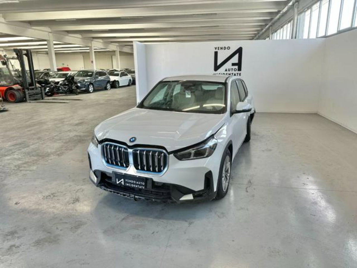 BMW iX1 xdrive 30 MSport (3)