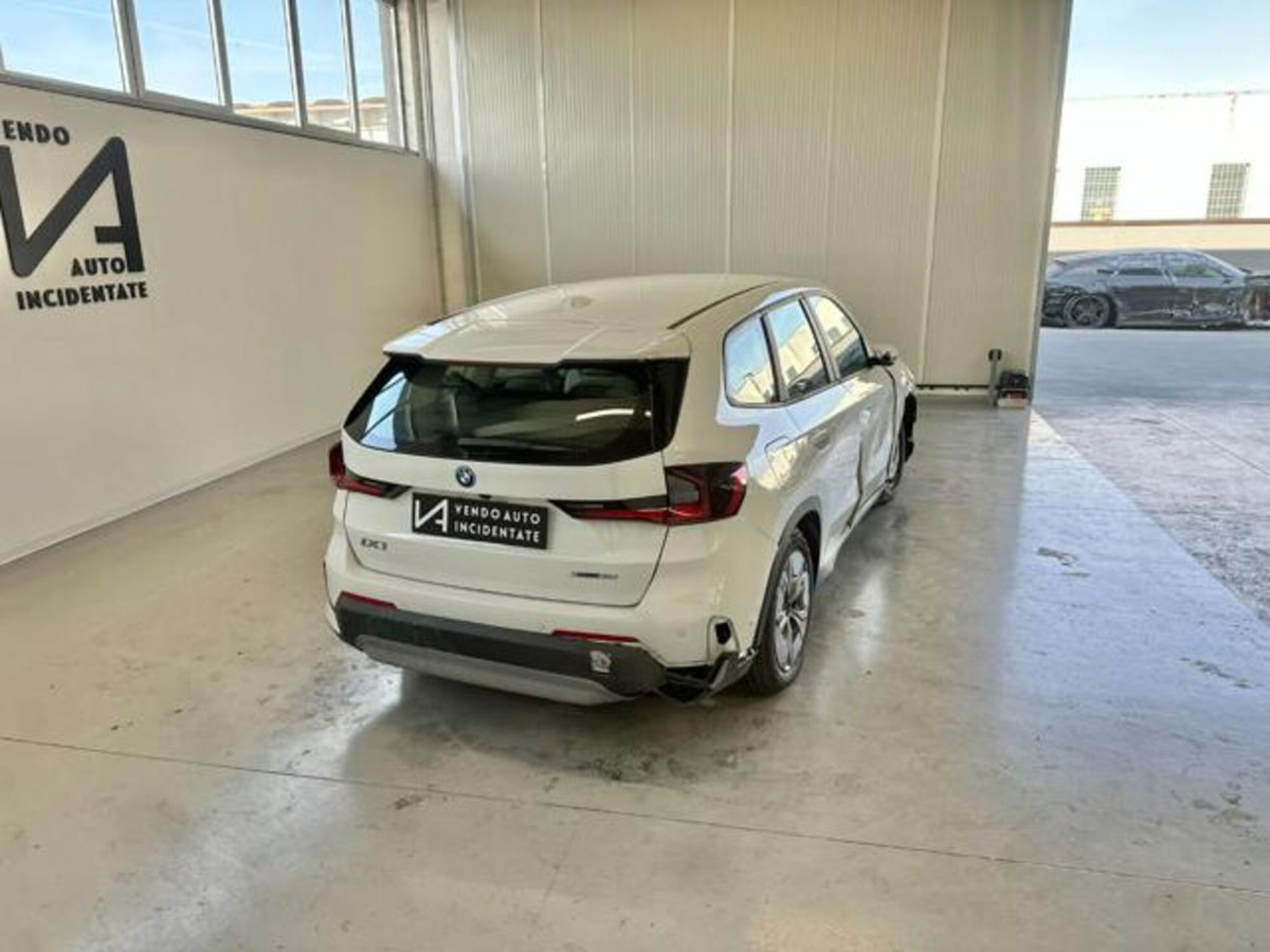 BMW iX1 xdrive 30 MSport (7)