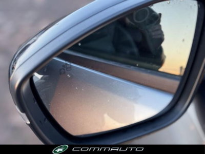 Jeep Avenger 1.2 turbo e-hybrid mhev Summit fwd 110cv edct6 (11)