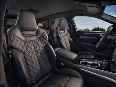 Audi A6 Avant 3.0 tdi mhev + S line edition quattro 299cv s-tronic (8)