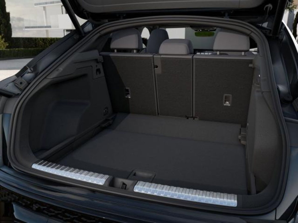 Audi Q3 Sportback 35 TDI quattro S tronic S line edition (11)