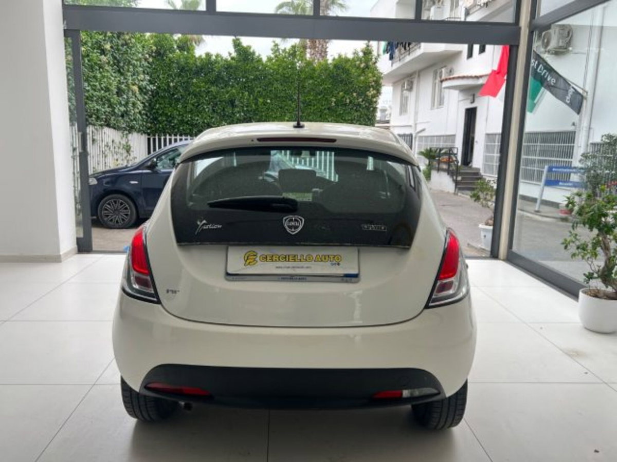 Lancia Ypsilon 1.0 FireFly 5 porte S&S Hybrid Ecochic UnYca (6)
