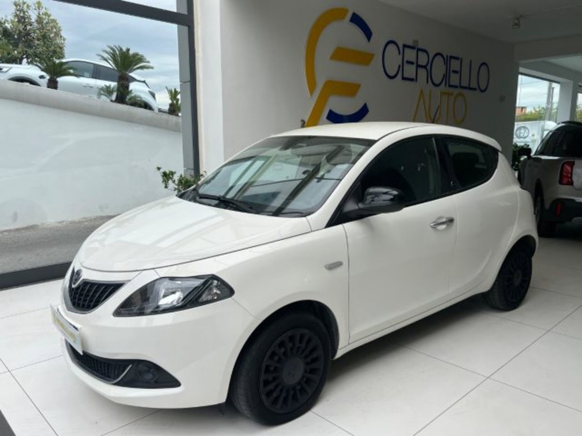 Lancia Ypsilon 1.0 FireFly 5 porte S&S Hybrid Ecochic UnYca (8)