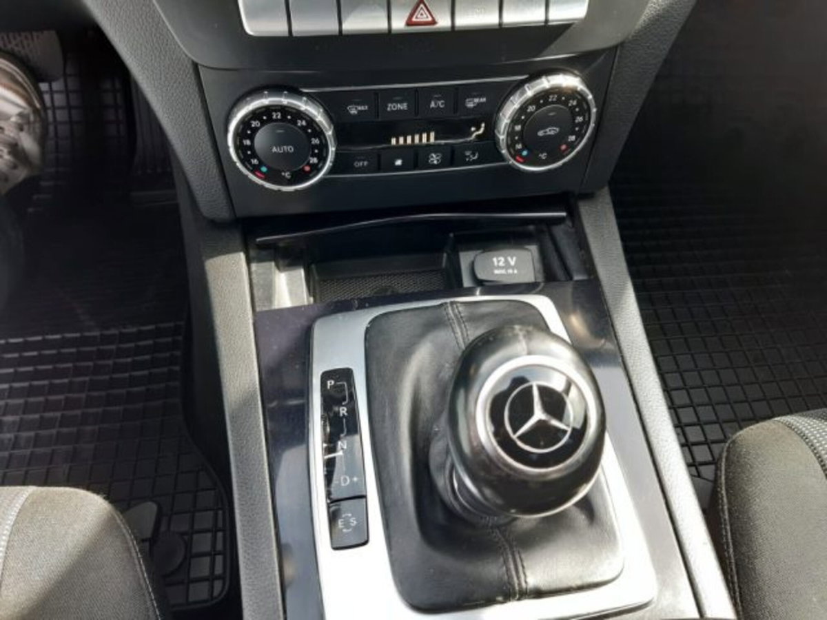 Mercedes-Benz Classe C 180 CDI Trend (13)