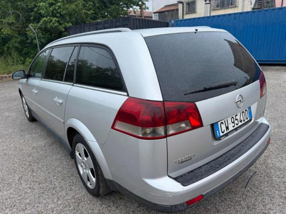 Opel Vectra Station Wagon 1.9 CDTI 120CV Sport (14)