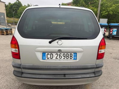 Opel Zafira 16V cat Elegance (12)