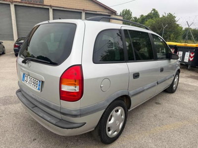 Opel Zafira 16V cat Elegance (13)