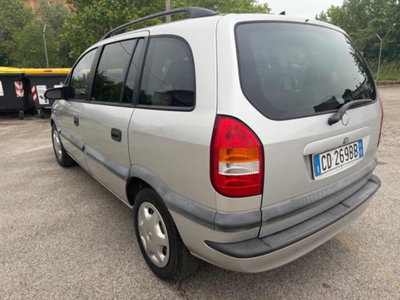 Opel Zafira 16V cat Elegance (14)