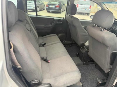 Opel Zafira 16V cat Elegance (17)