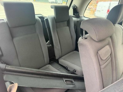 Opel Zafira 16V cat Elegance (18)