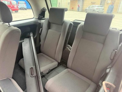 Opel Zafira 16V cat Elegance (9)