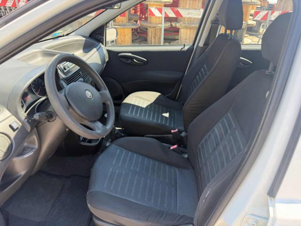 Fiat Punto Classic 1.2 5 porte Active GPL (6)