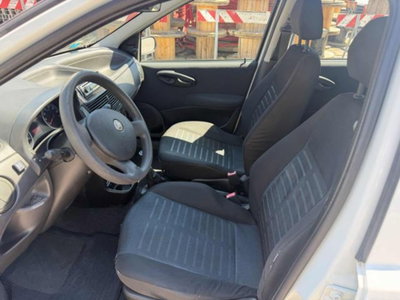 Fiat Punto Classic 1.2 5 porte Active GPL (6)