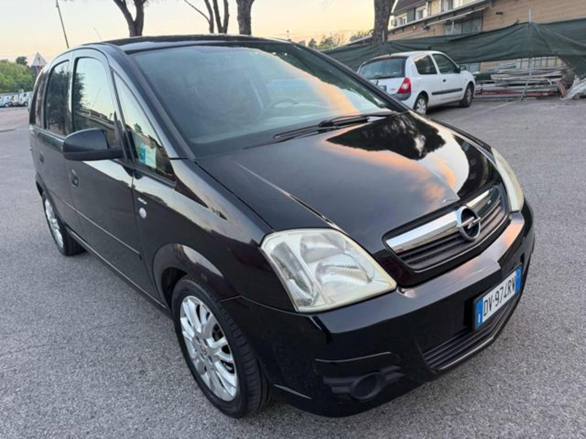 Opel Meriva 1.4 16V Cosmo (14)