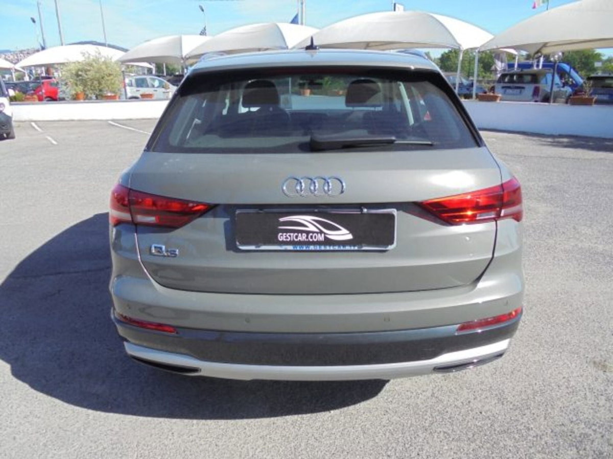 Audi Q3 35 TDI quattro S tronic Business Advanced (14)