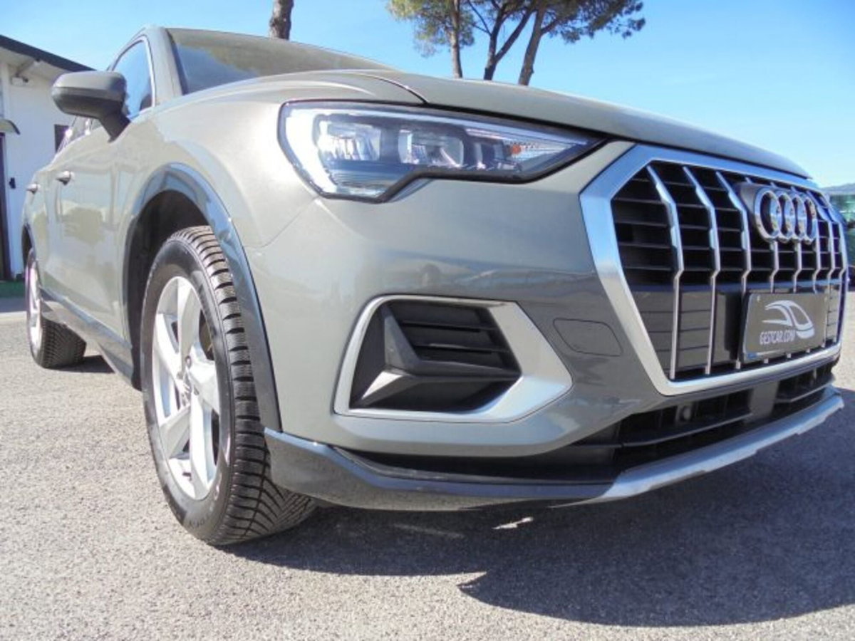 Audi Q3 35 TDI quattro S tronic Business Advanced (19)