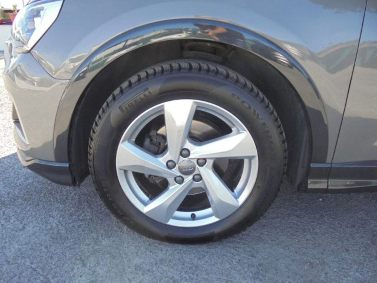 Audi Q3 35 TDI quattro S tronic Business Advanced (8)
