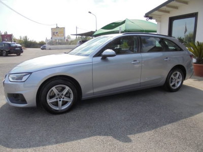 Audi A4 Avant 35 TDI/163 CV S tronic Business Advanced (5)