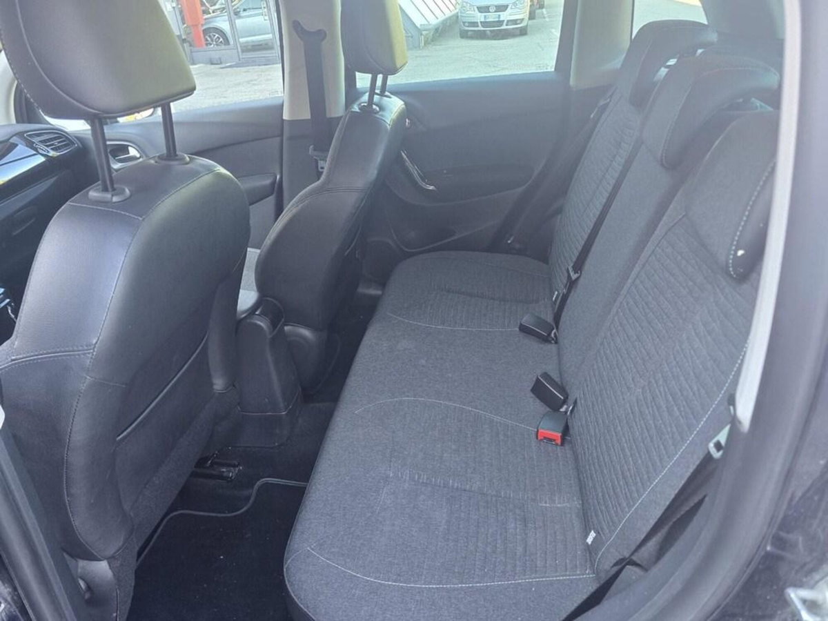 Citroen C3 BlueHDi 75 Van Attraction (12)