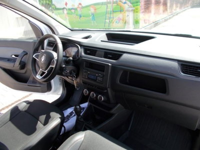 Renault Express van 1.5 Blue dci 95cv (11)